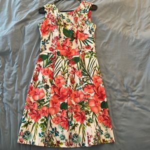 Vibrant spring or summer dress. A-like. Flowy.